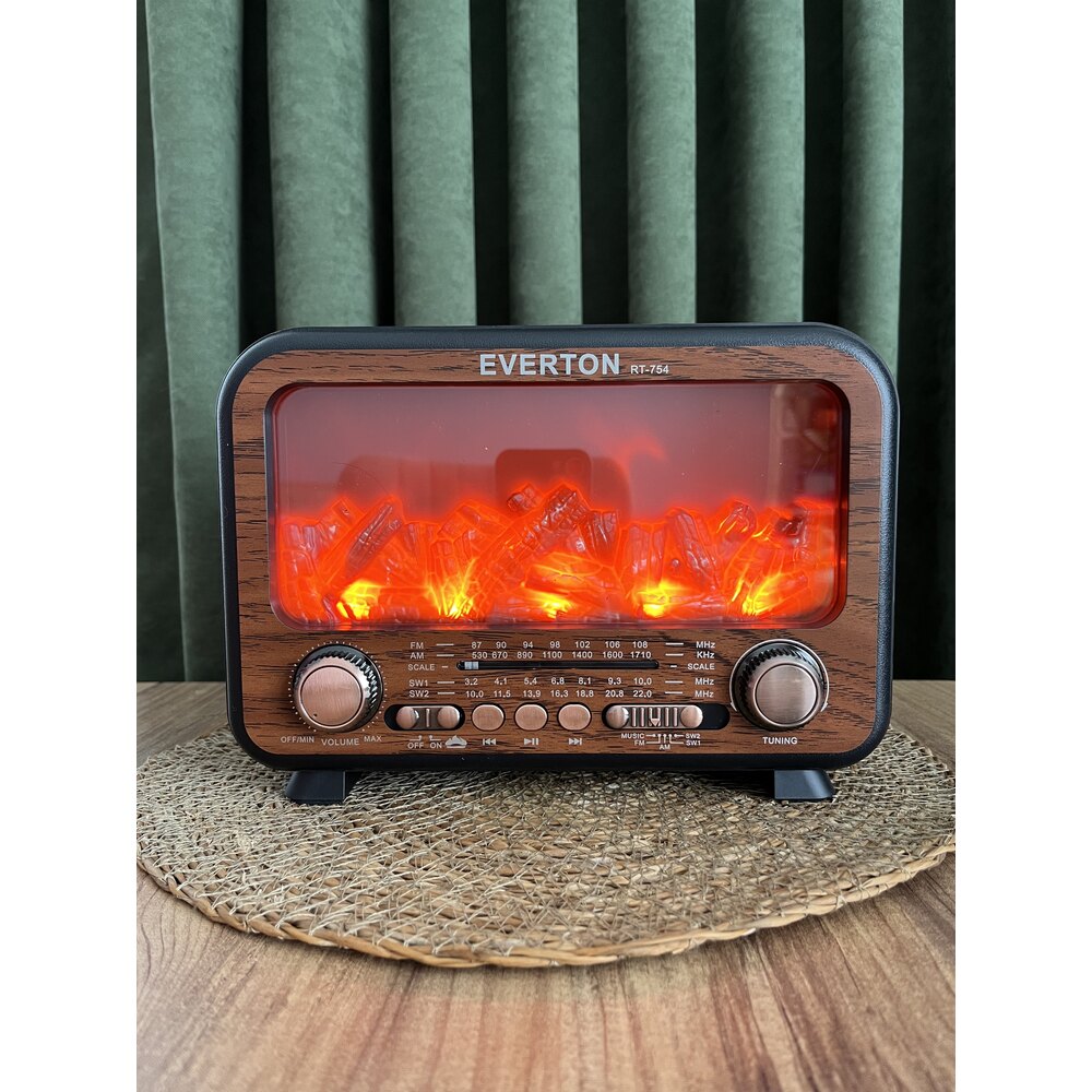 ŞÖMİNELİ GÜNEŞ PANELLİ RADYO